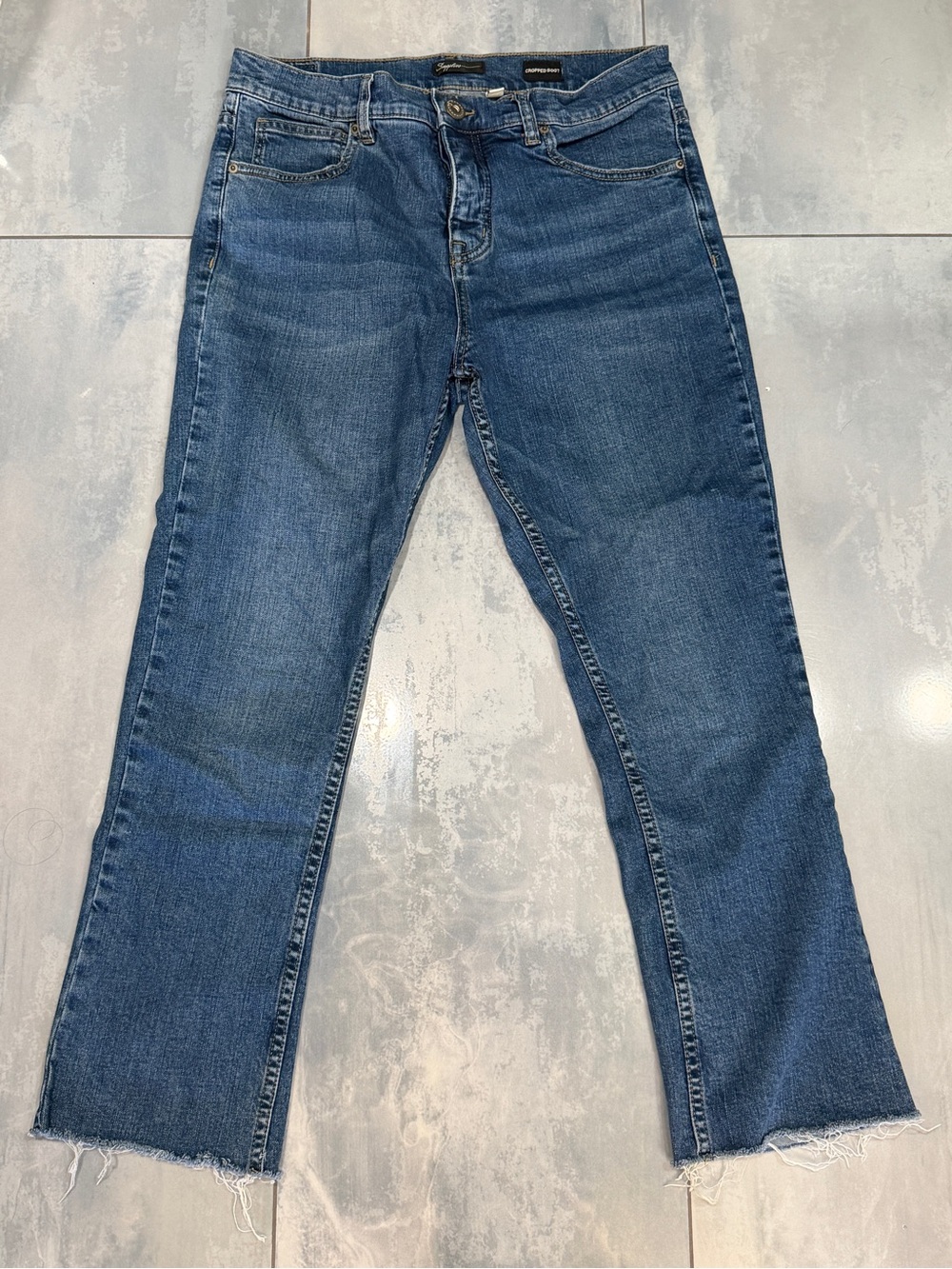 Straight-Leg Women’s Jeans in Medium Blue